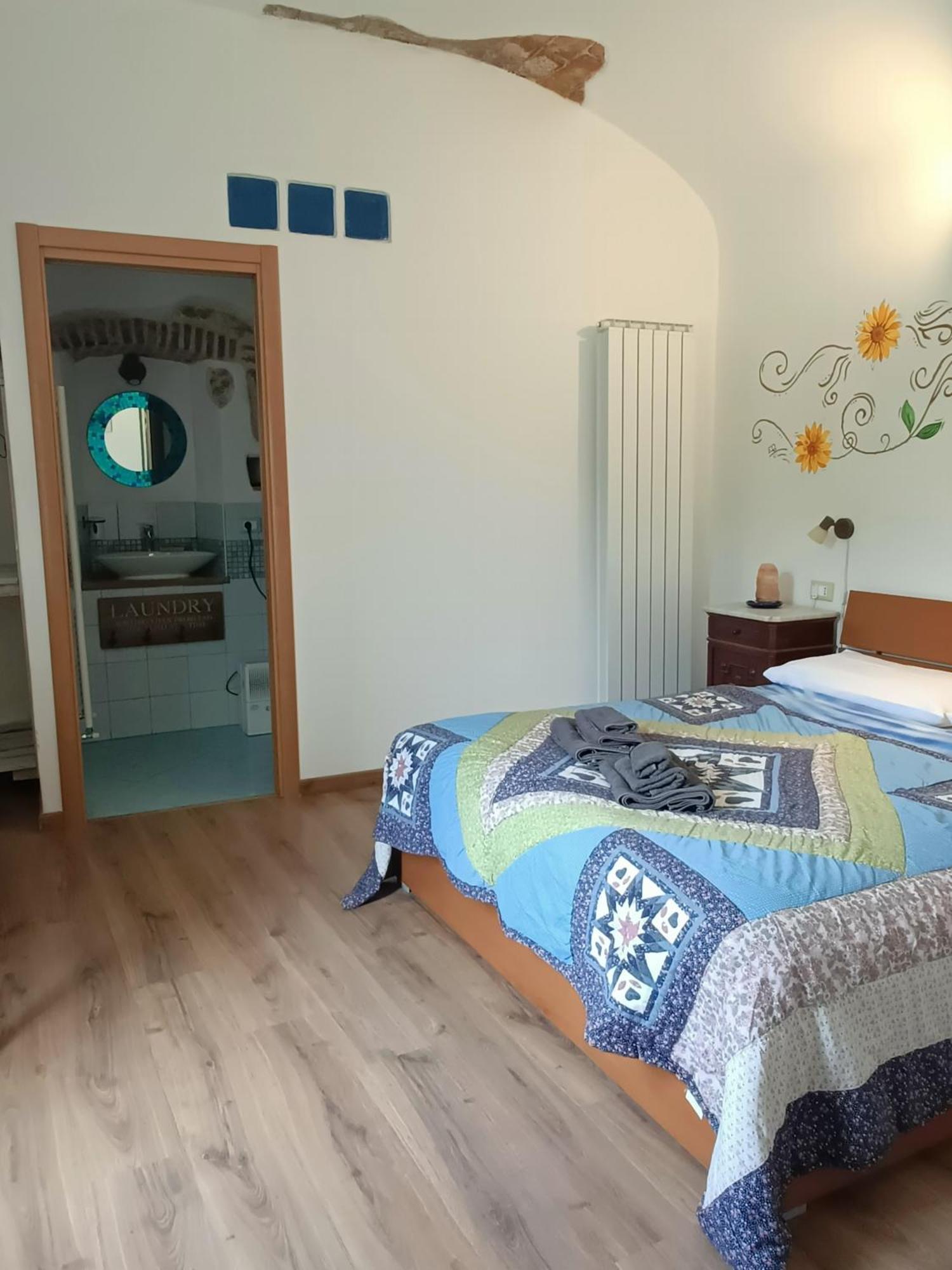 B&B Il Girasole Finale Ligure Kültér fotó